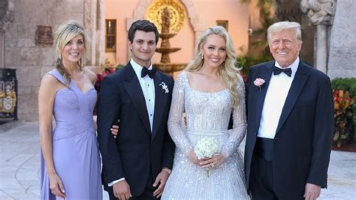Barron Trump And Girlfriend: An Exclusive Look At Their Romance