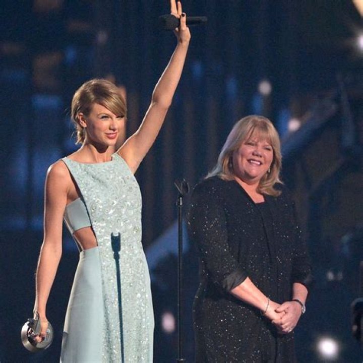 Love In The Spotlight: Scott And Andrea Swift's Marital Bliss