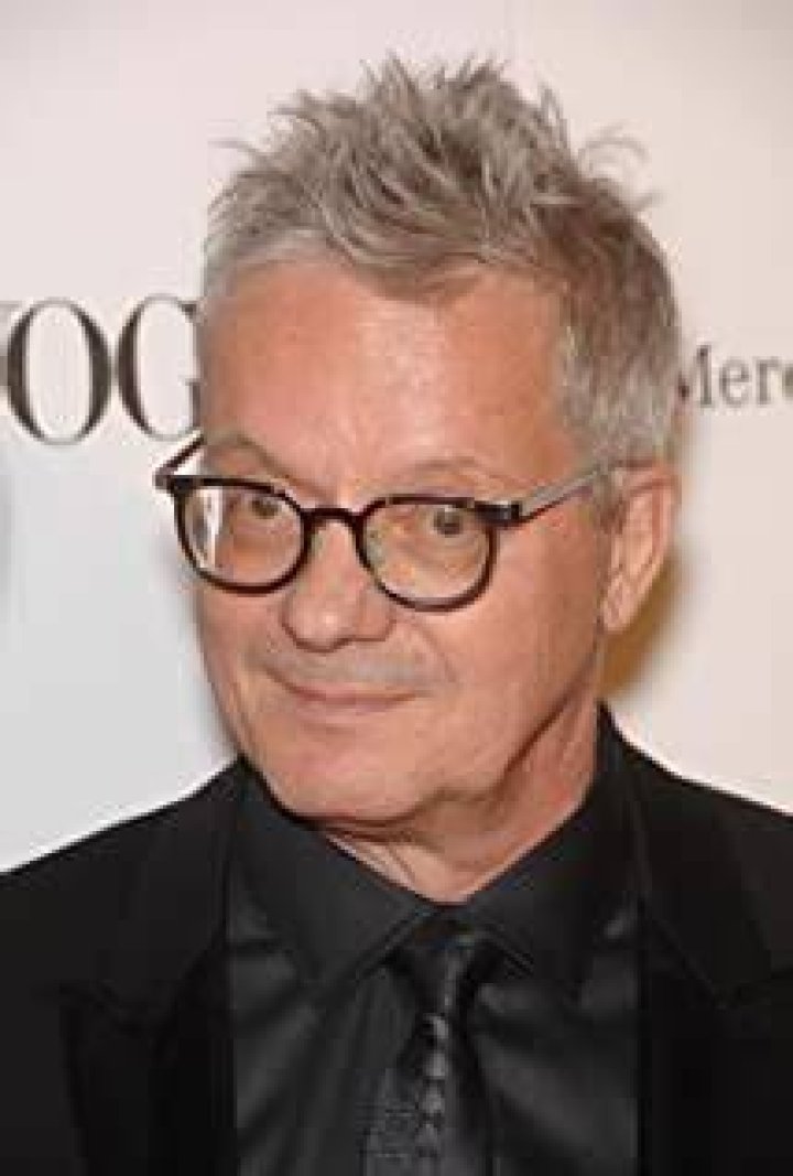 Mark Mothersbaugh Net Worth, Age, Height, Bio, Birthday, Wiki!