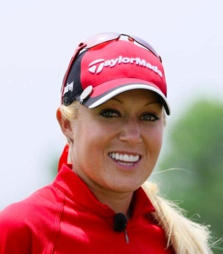 Natalie Gulbis Net Worth, Age, Height, Bio, Birthday, Wiki!