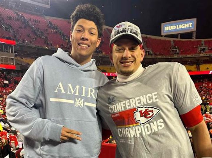 Patrick Mahomes And Derrick Thomas: Unforgettable Kansas City Legends