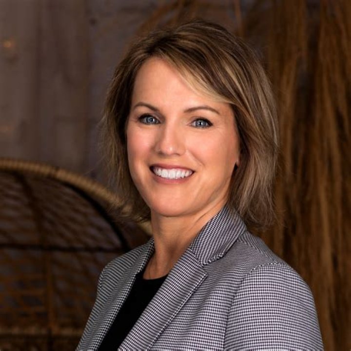 Peoria's Trusted Realtor: Stephanie Jones