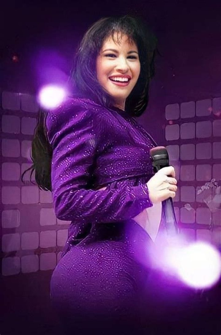 Selena Quintanilla's Beloved Beverage: Exploring Her Favorite Drink