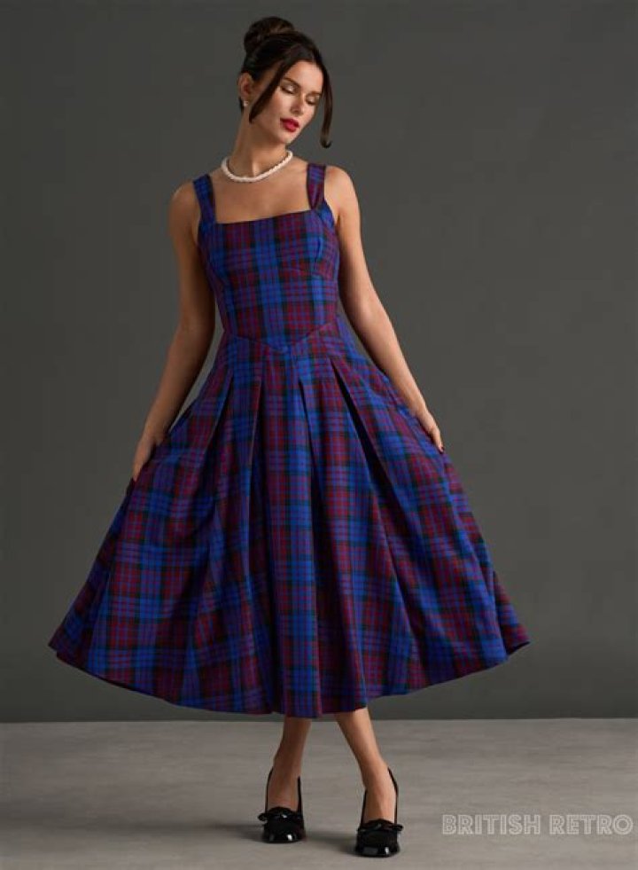 Timeless Tartan Dresses For Enchanting Weddings