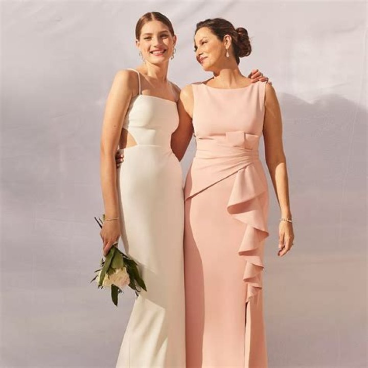 Ultimate Guide To Sister Bride Dresses: A Comprehensive Look